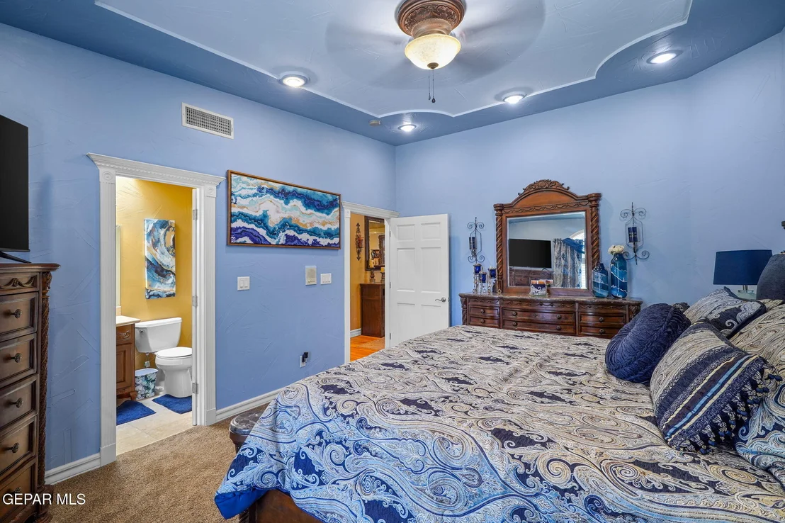 Photo of 605 MEADOW WILLOW Drive