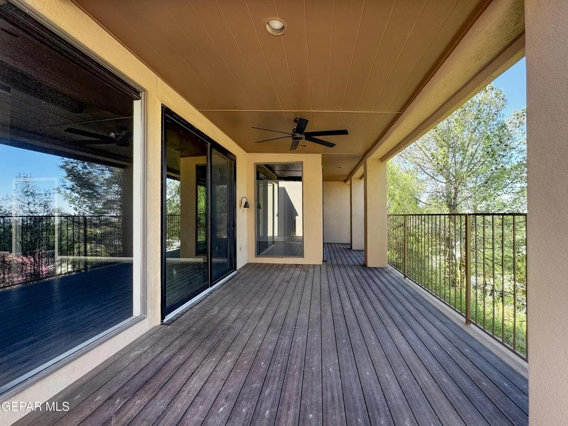 Photo of 1114 Los Jardines Circle