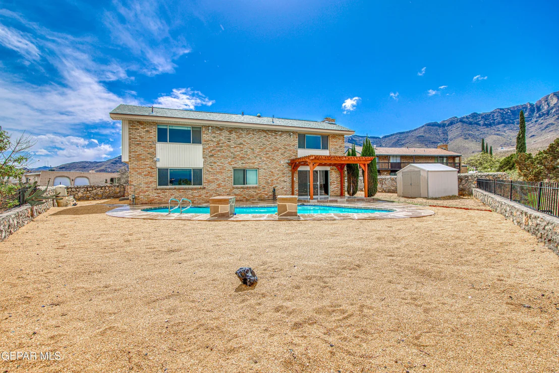 Photo of 2915 STONE EDGE Road