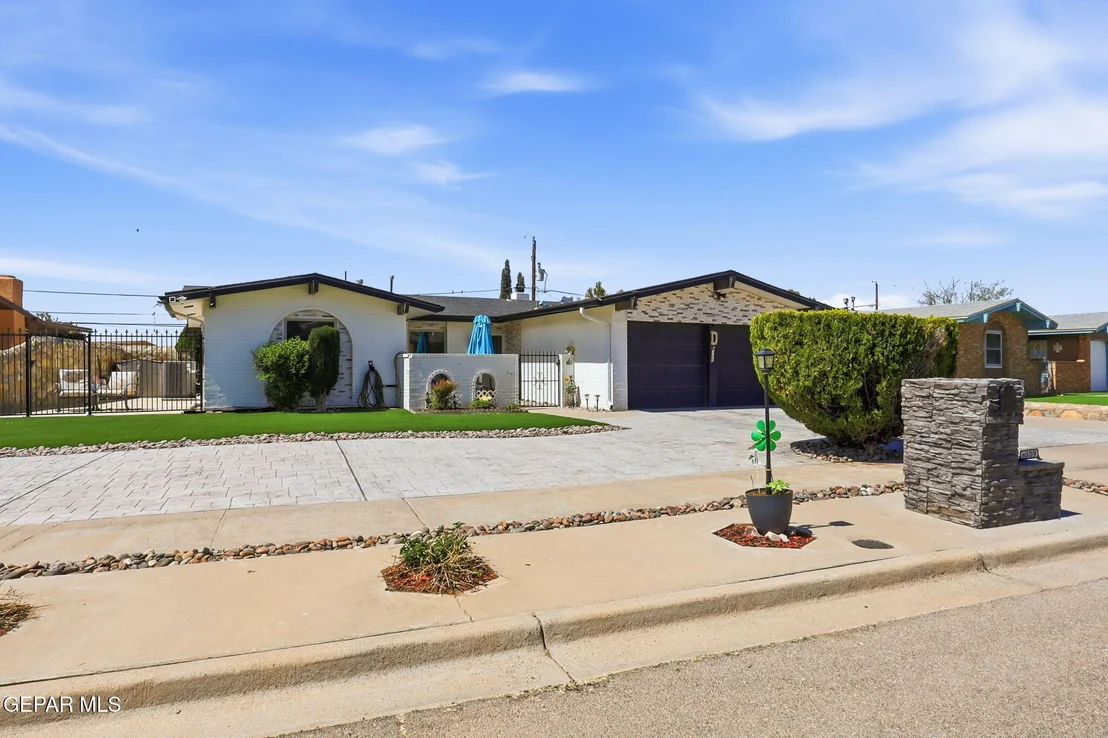 Photo of 309 RIO VERDE Drive