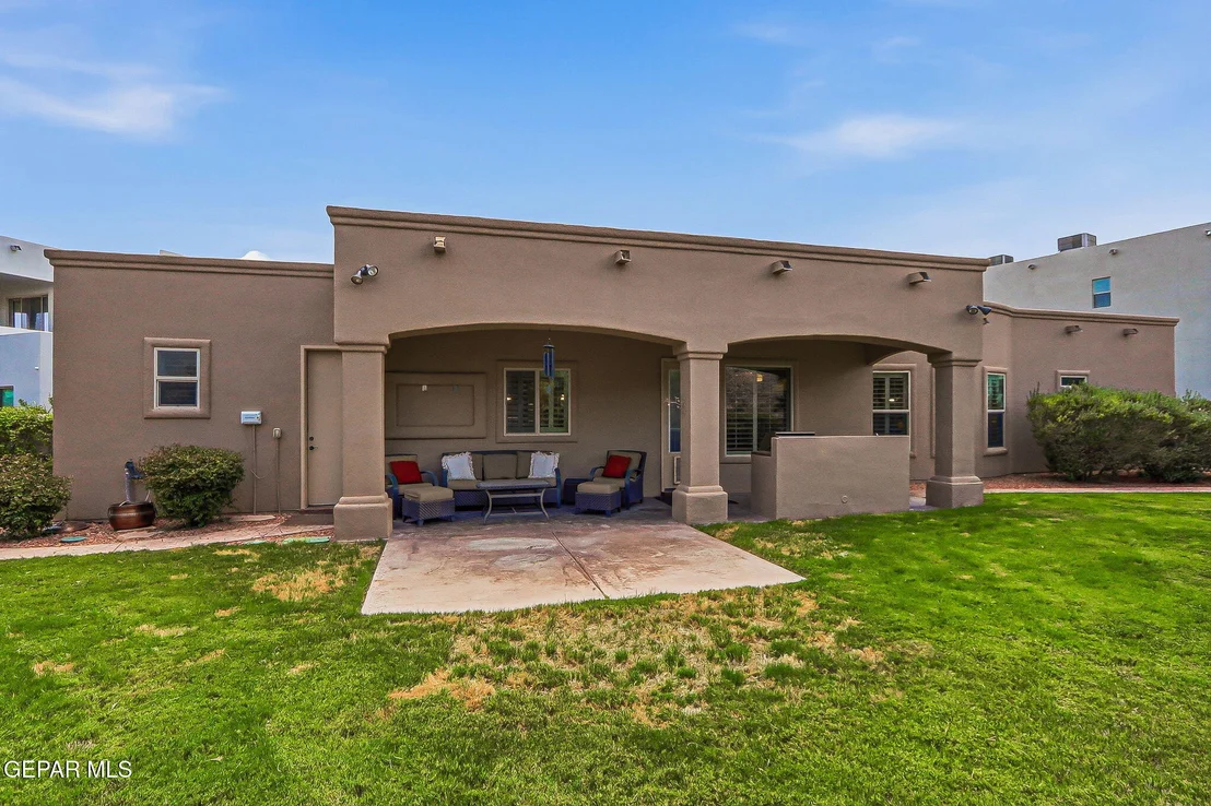 Photo of 6163 FRANKLIN DOVE Avenue