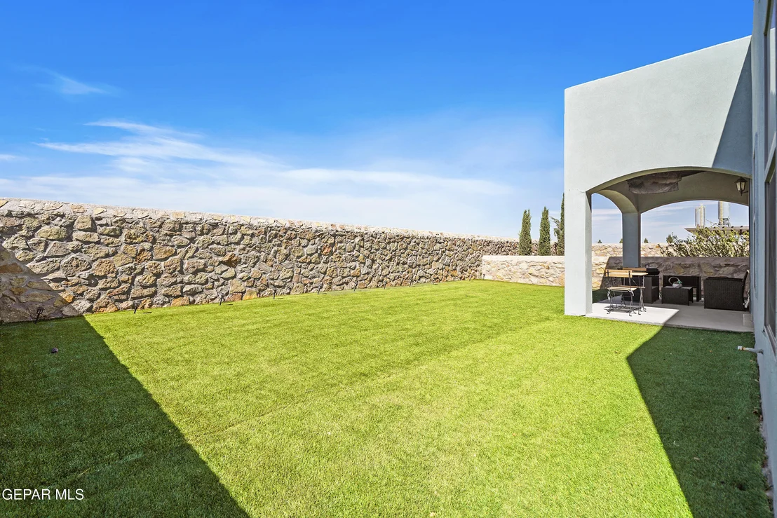 Photo of 7257 LONG MEADOW Drive