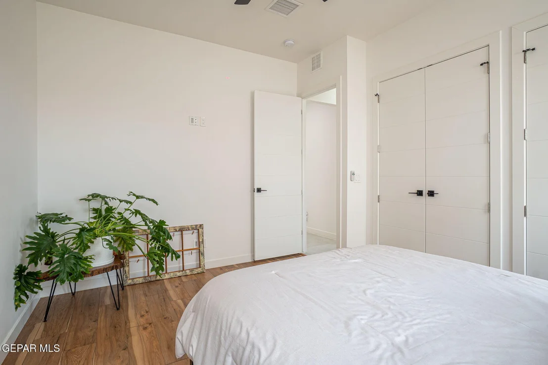 Photo of 316 RIO PINSAQUI Court