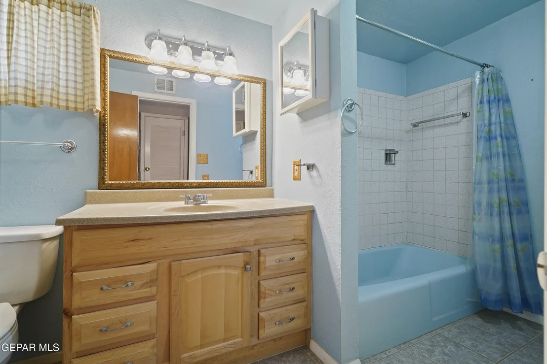 Photo of 9501 MCINTOSH Drive