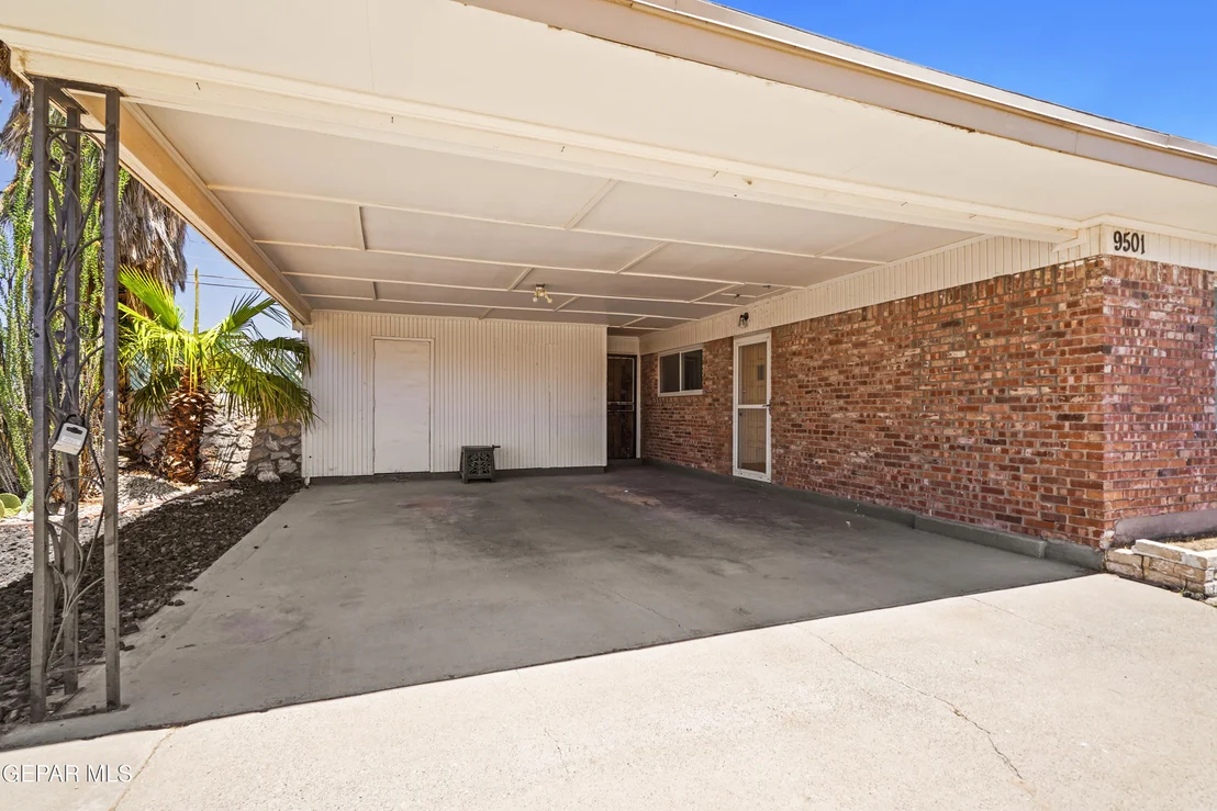 Photo of 9501 MCINTOSH Drive