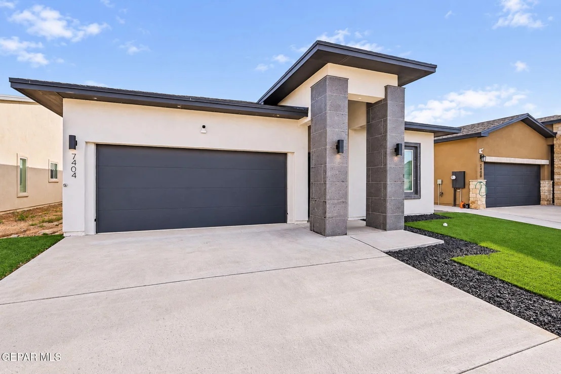 Photo of 7404 NORTE VALLEY Lane