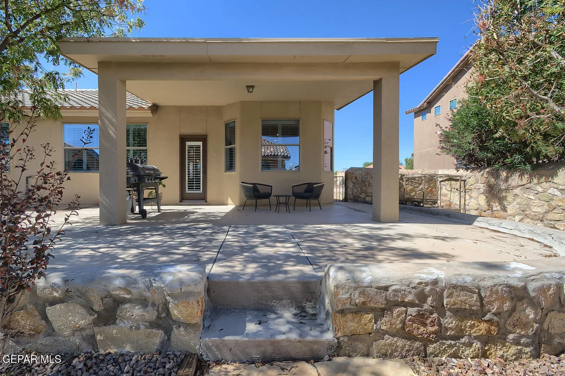 Photo of 5620 VALLEY MAPLE Drive