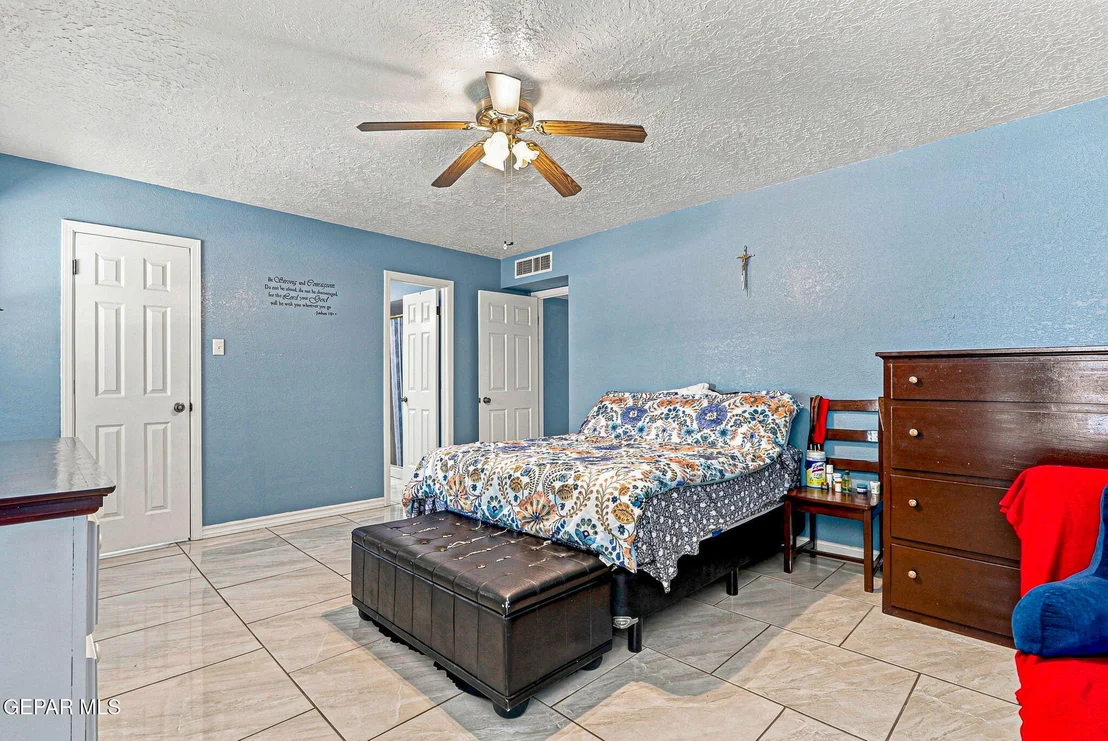 Photo of 125 LA NELL Drive