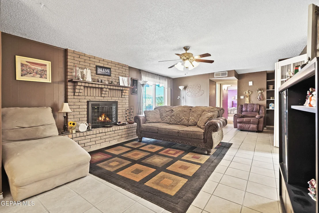 Photo of 9501 MCINTOSH Drive