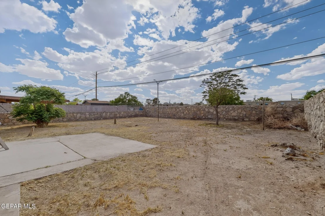 Photo of 917 MARIGOLD Way