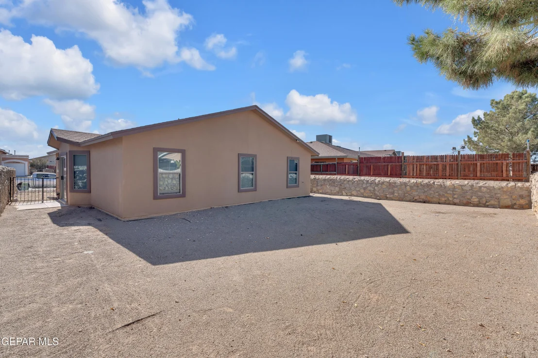Photo of 14235 Strata Rock Drive