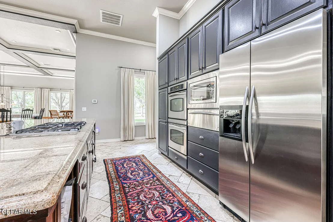 Photo of 656 COX Road