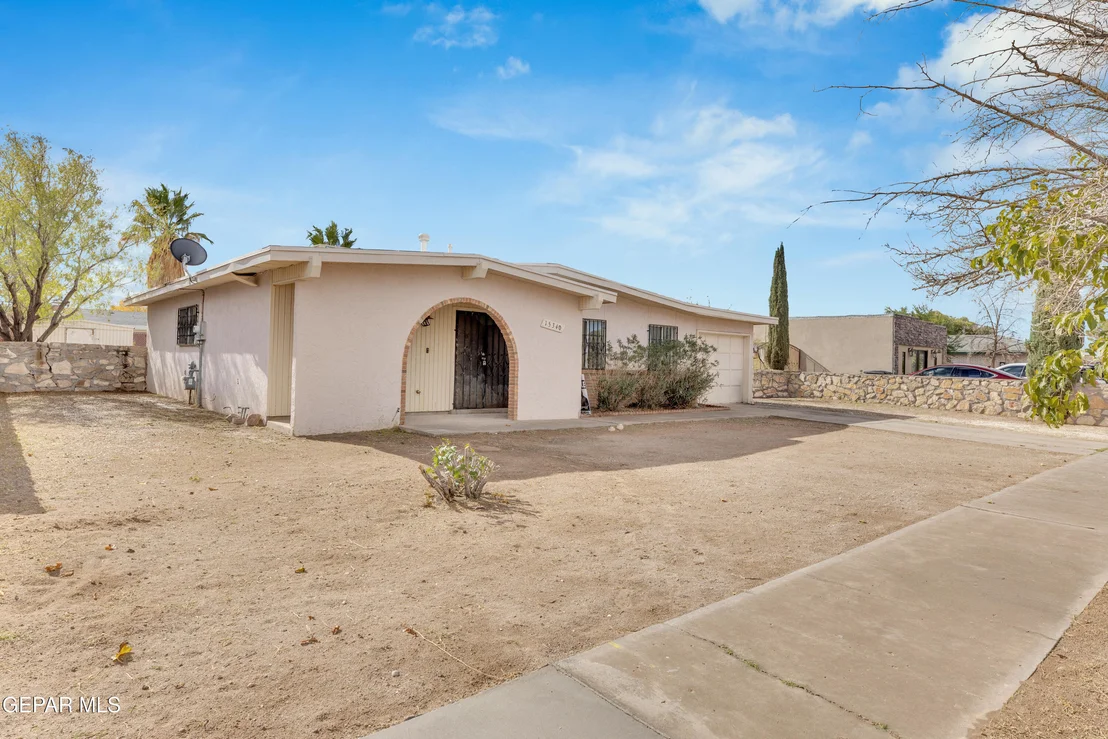 Photo of 15340 MINERAL Court