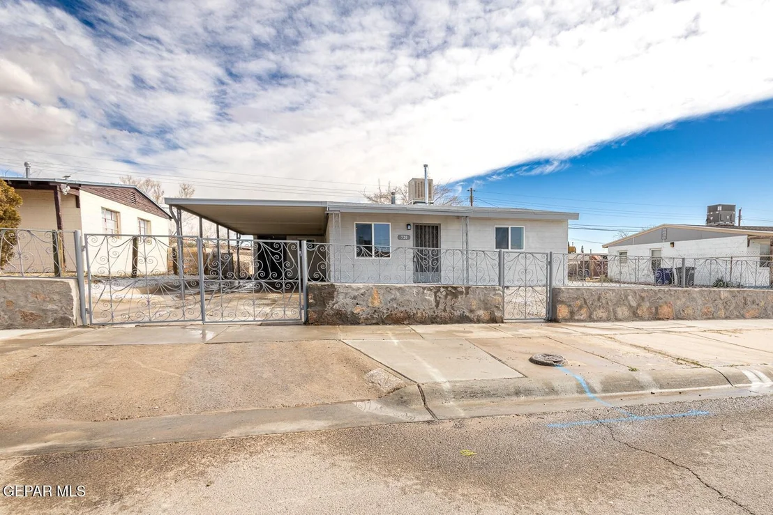 Photo of 720 Santa Barbara Drive
