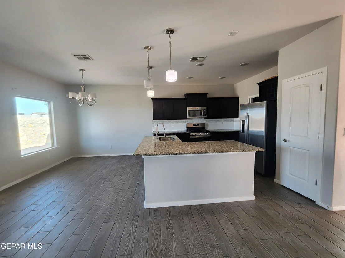 Photo of 10093 HUECO JUNCTION Road