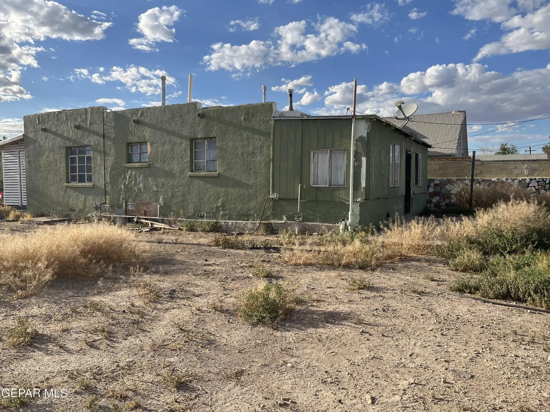 Photo of 230 LOCUST Street