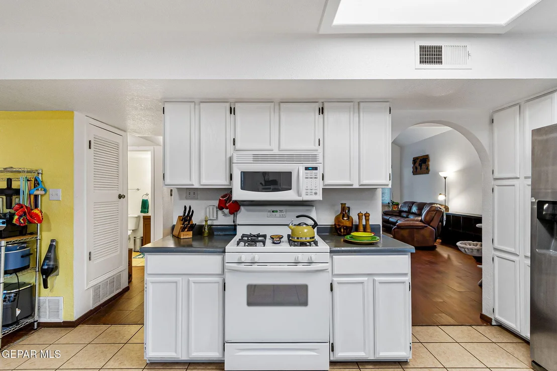 Photo of 550 OLMECA Drive