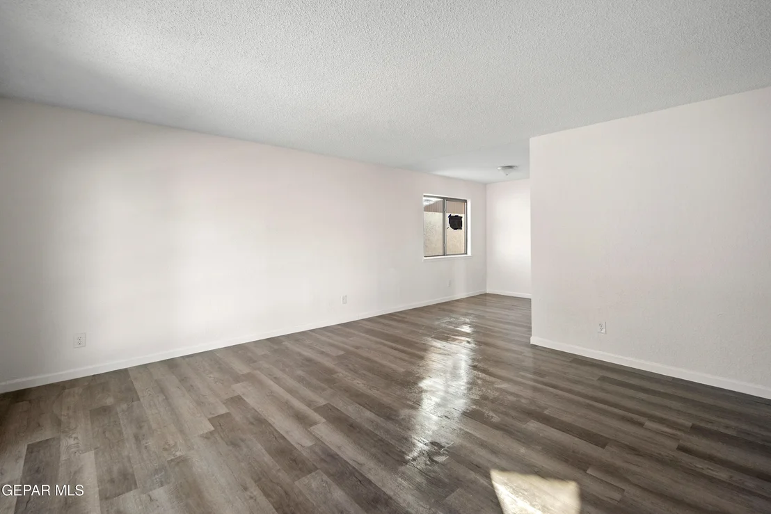 Photo of 10824 OPALSTONE Street