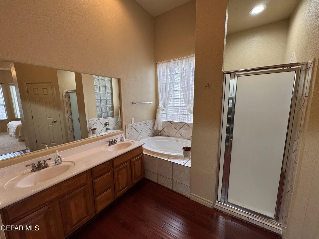 Photo of 6377 FRANKLIN GATE Drive