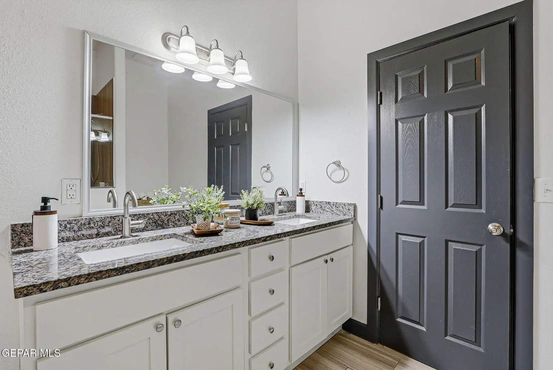 Photo of 6036 Oleaster Drive