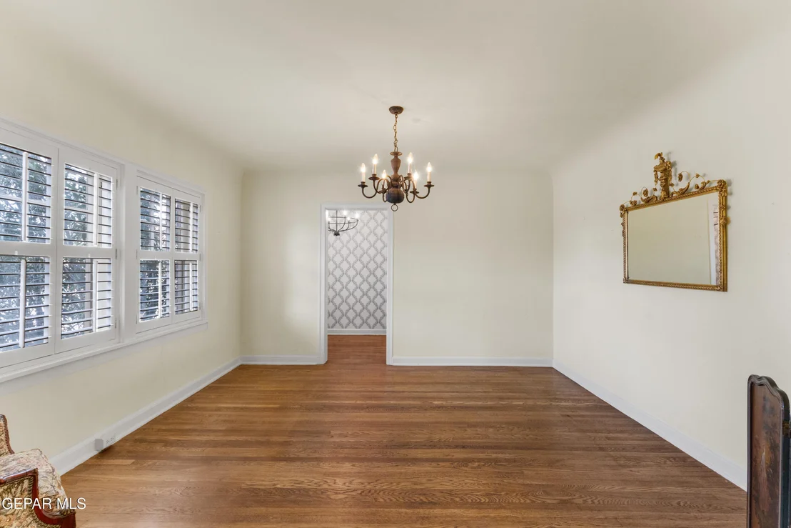 Photo of 900 CINCINNATI Avenue