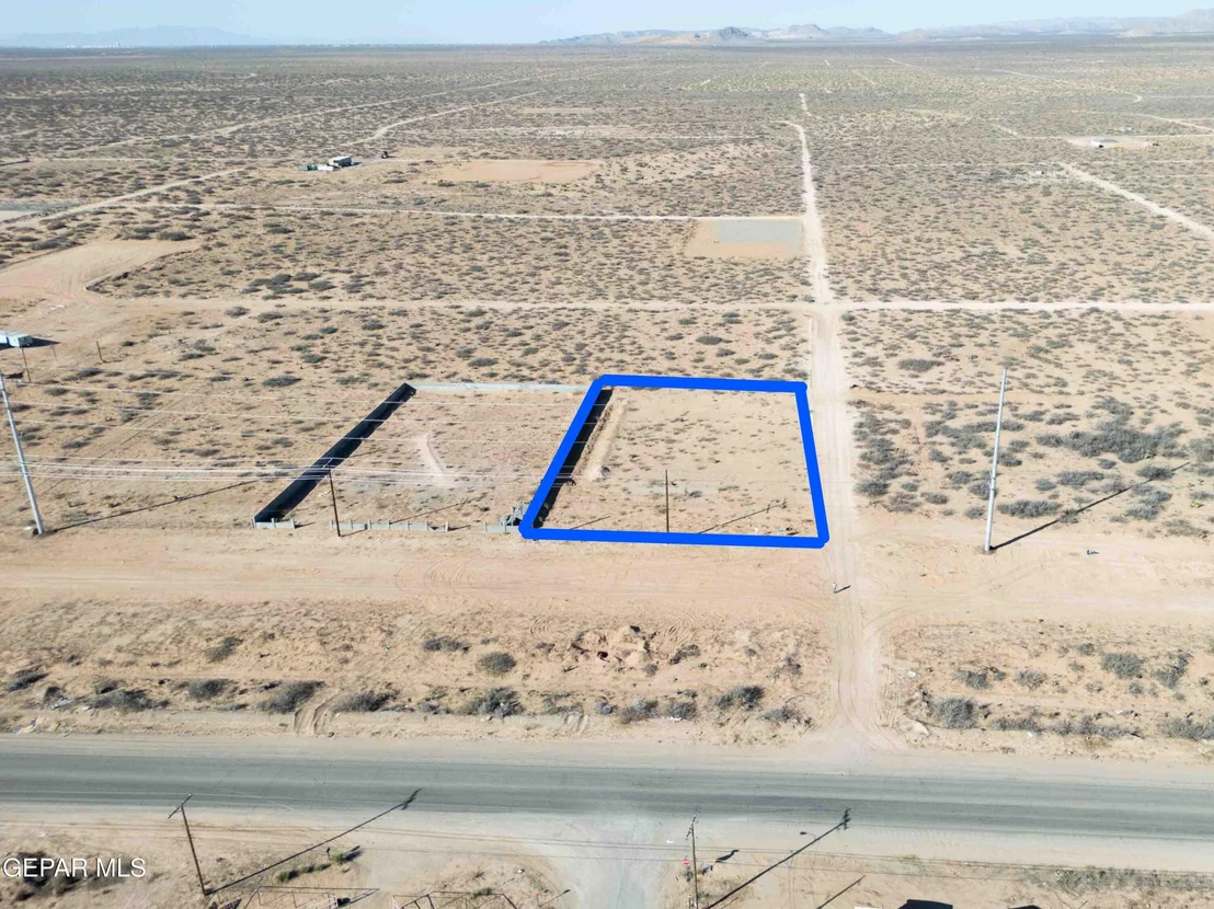 Photo of 15991 Horizon Boulevard