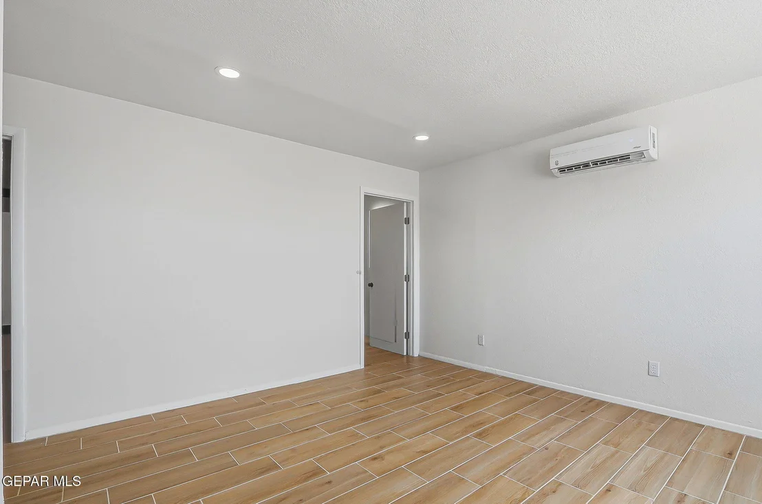 Photo of 3216 Beachcomber Drive
