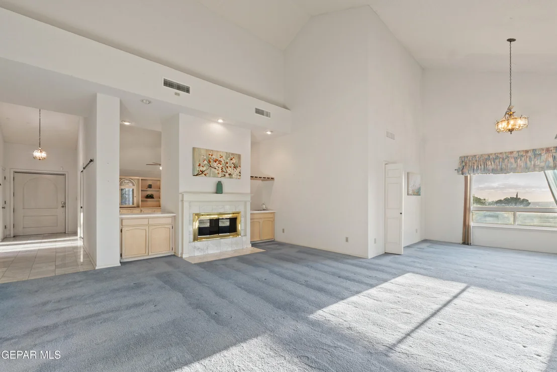 Photo of 401 Sharondale Drive