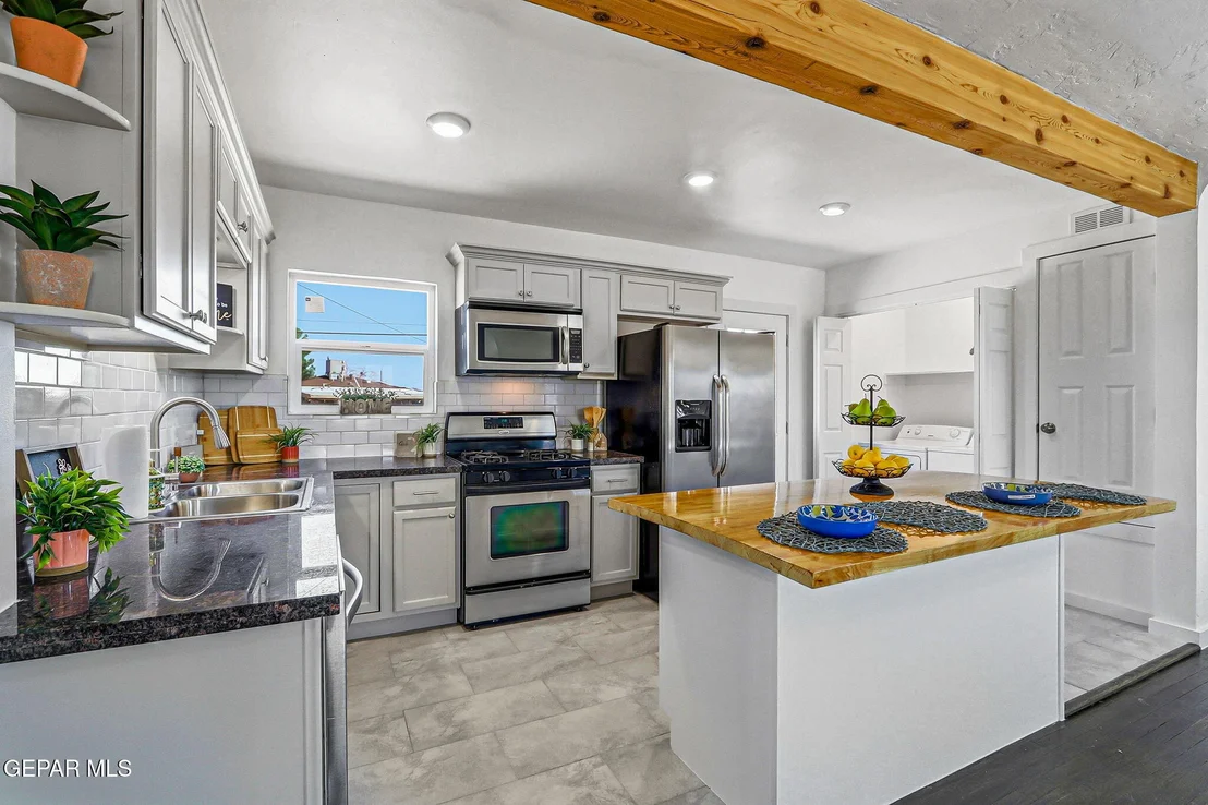 Photo of 228 WOOLDRIDGE Drive