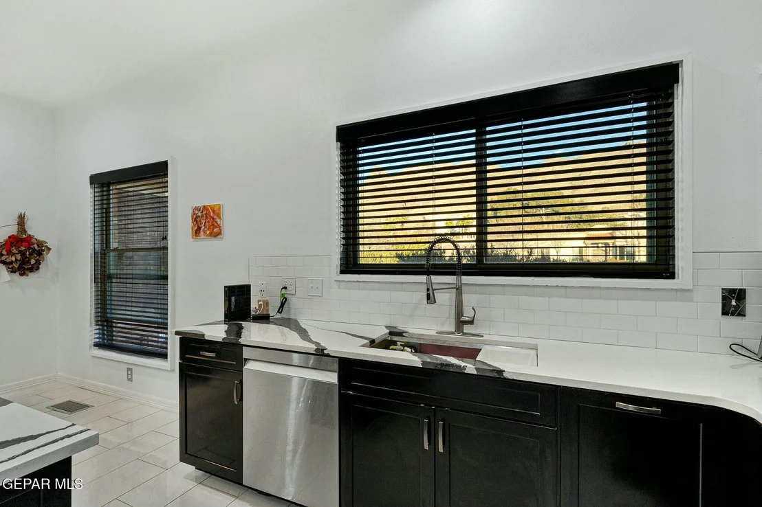 Photo of 6010 TORREY PINES Drive