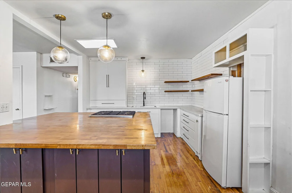 Photo of 3016 Van Buren Avenue
