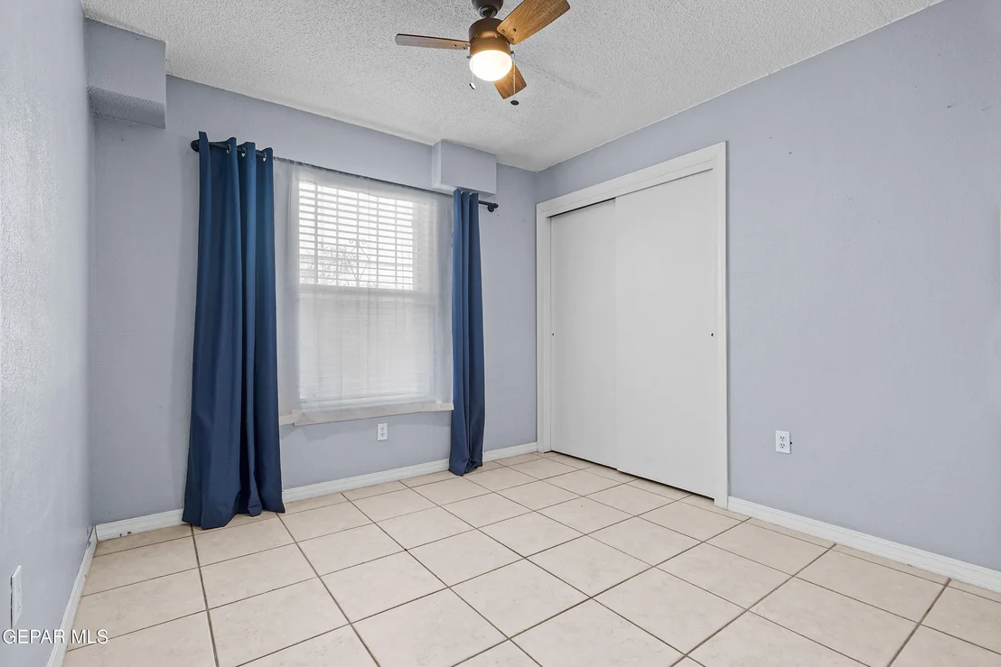 Photo of 6860 RIDGE TOP Drive