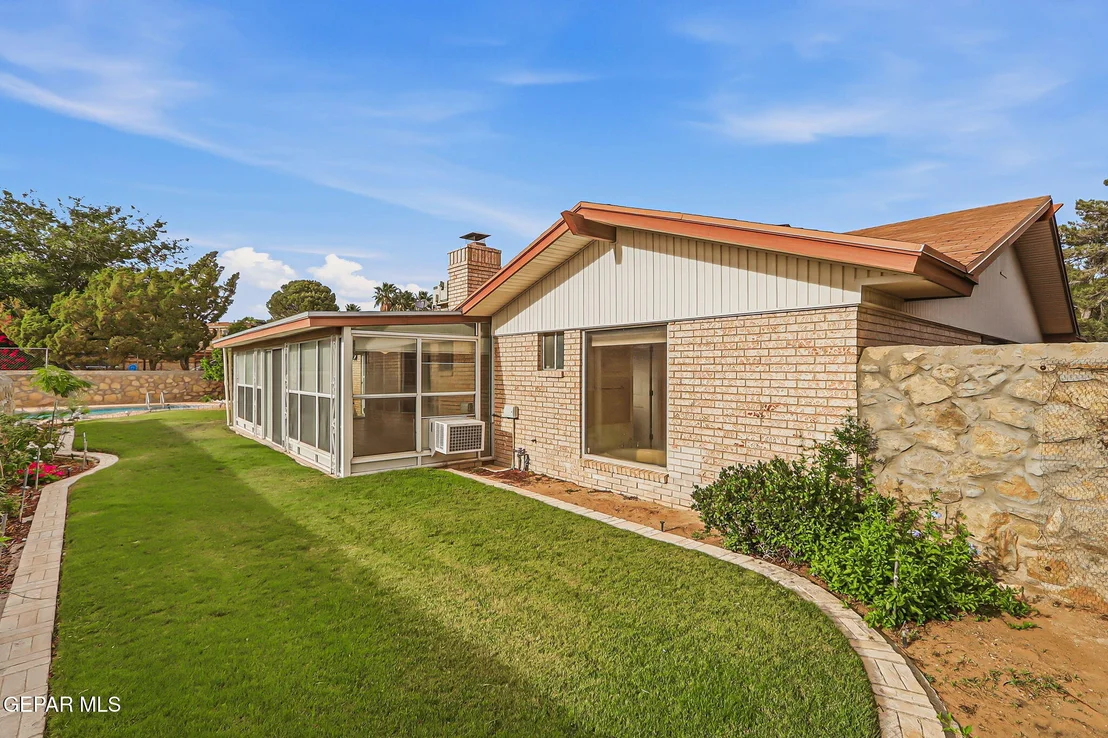 Photo of 1321 HOOKRIDGE Drive