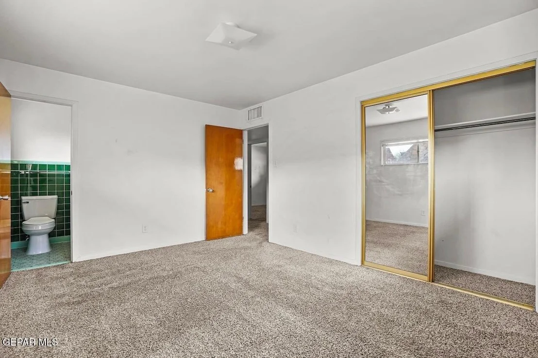 Photo of 4208 HAMPSHIRE Lane