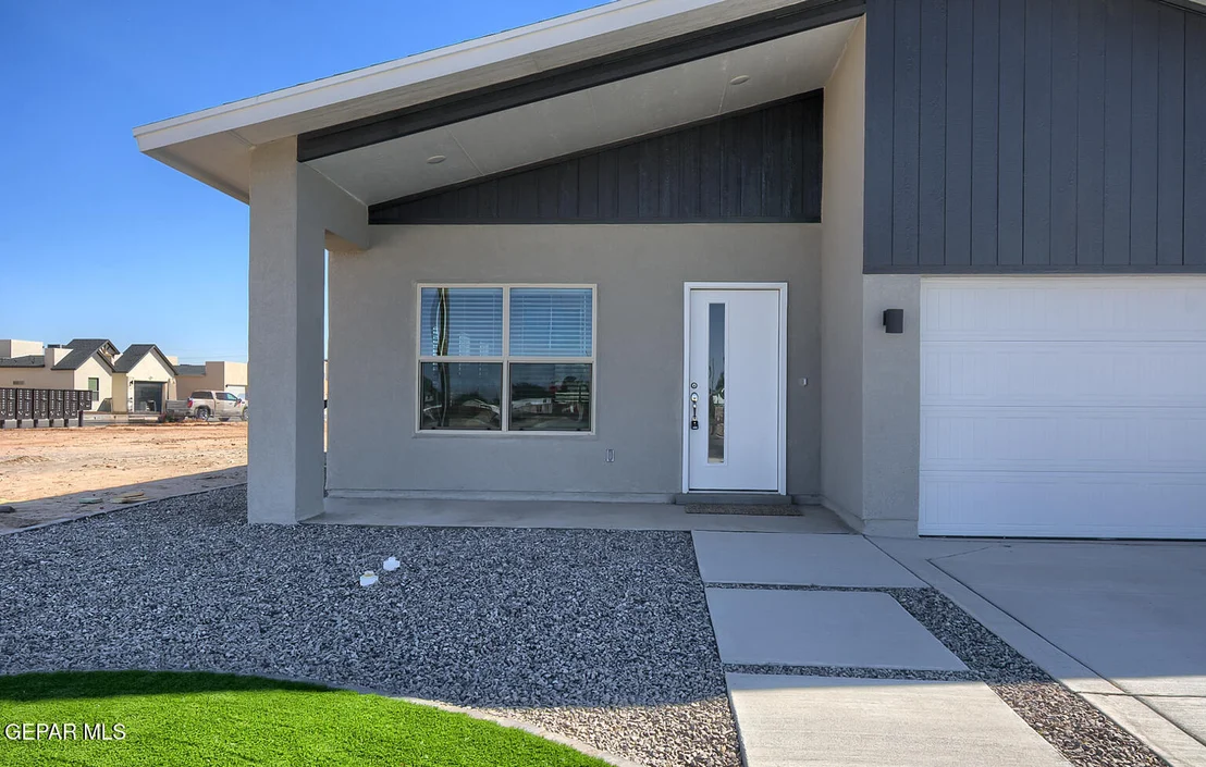 Photo of 13865 Summer Wave Avenue