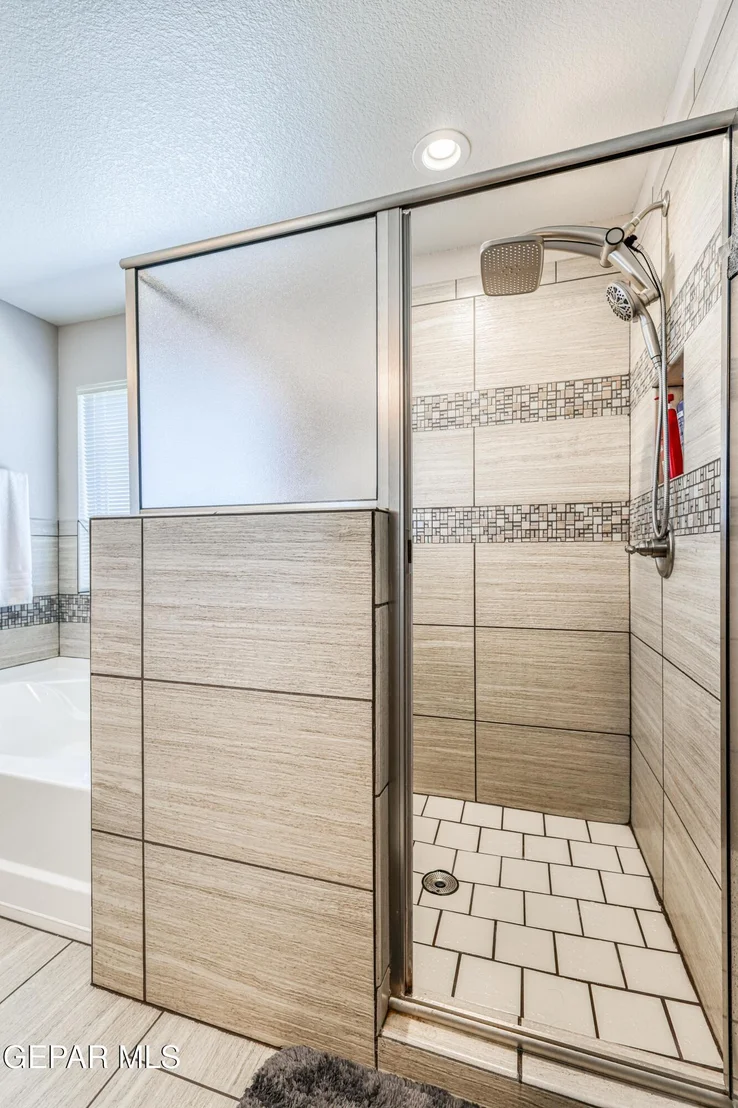 Photo of 6553 GEYSER Drive