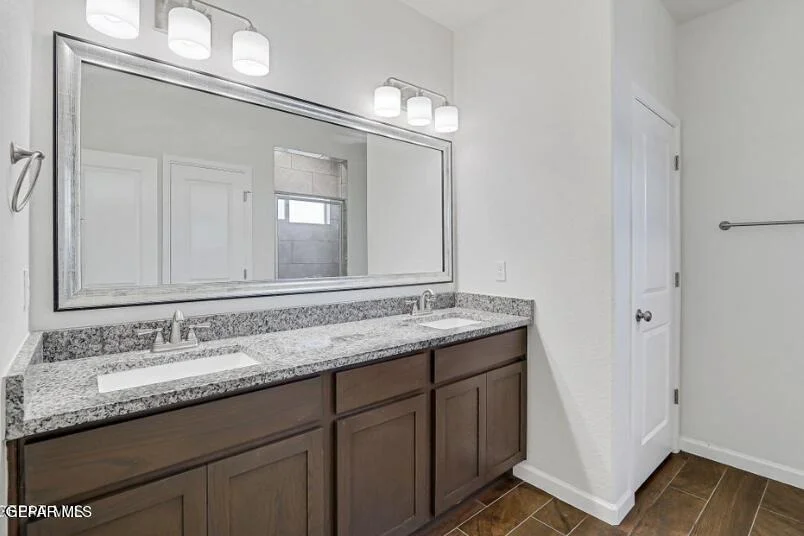 Photo of 932 GULF STREAMS Avenue