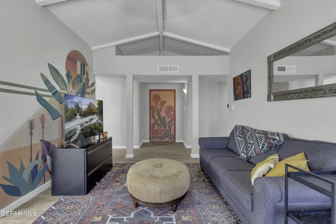 Photo of 10152 RACOON Drive