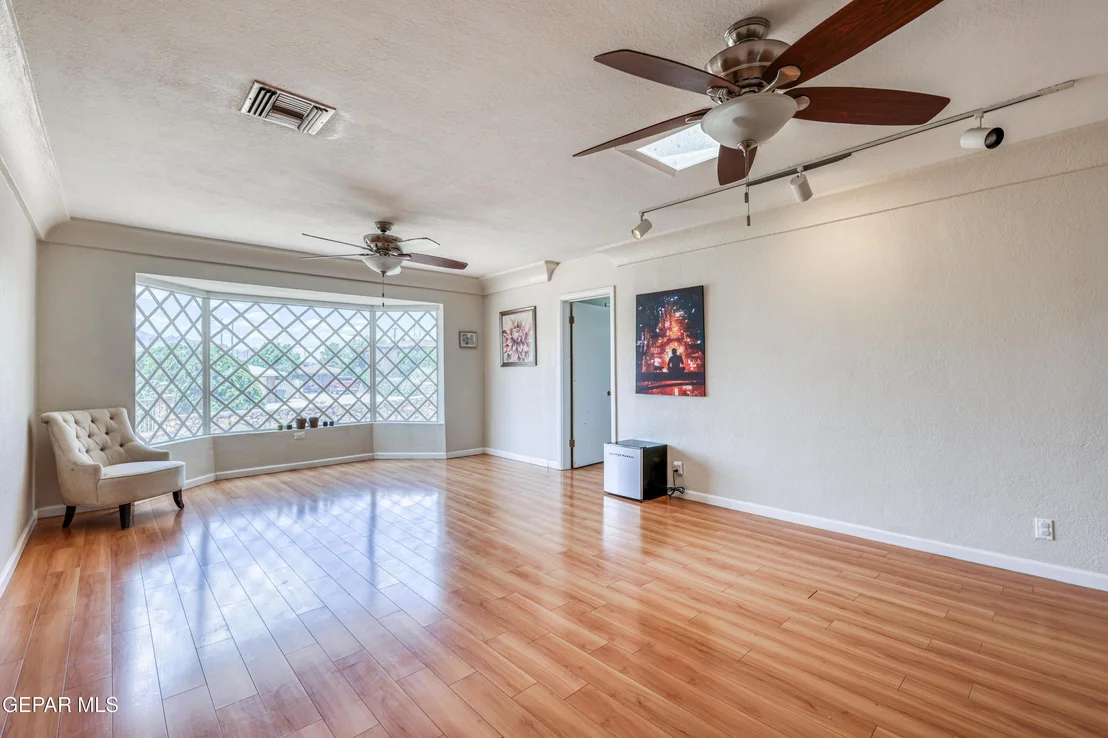 Photo of 5032 TIMBERWOLF Drive
