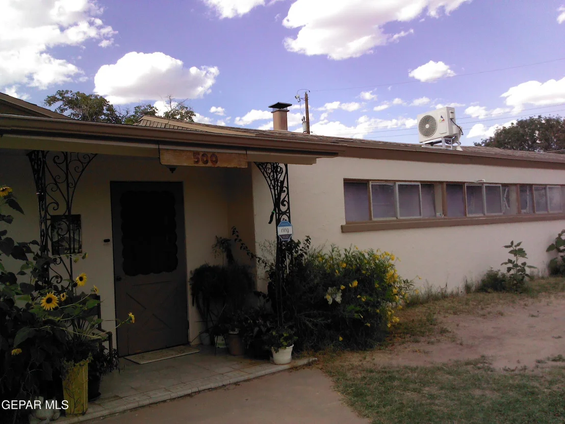 Photo of 500 TAMARISK Street