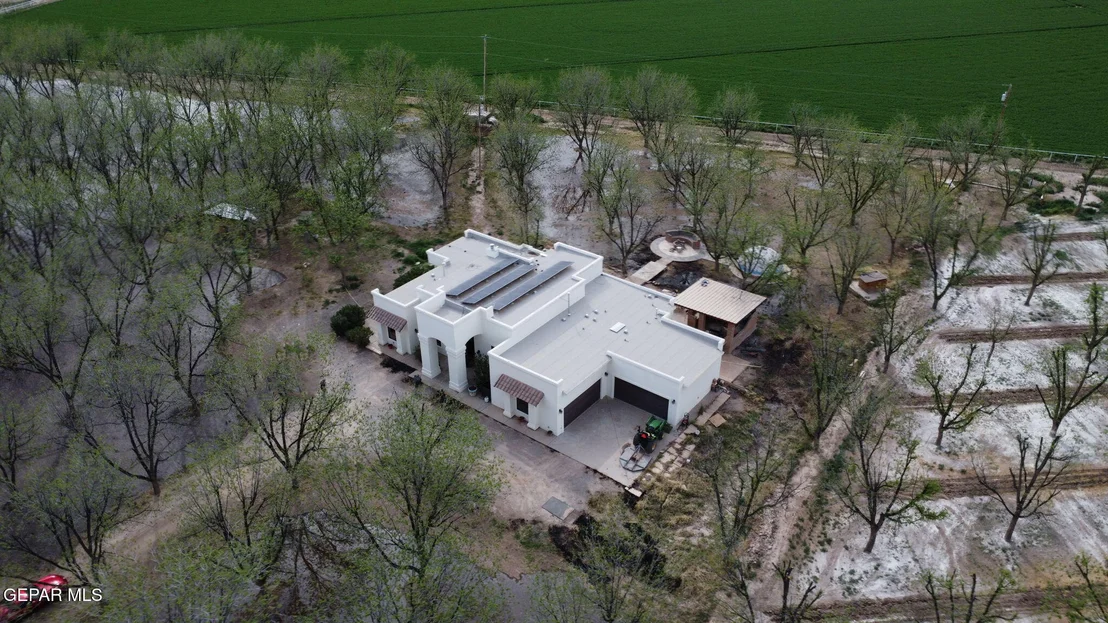 Photo of 617 WALLACE Road