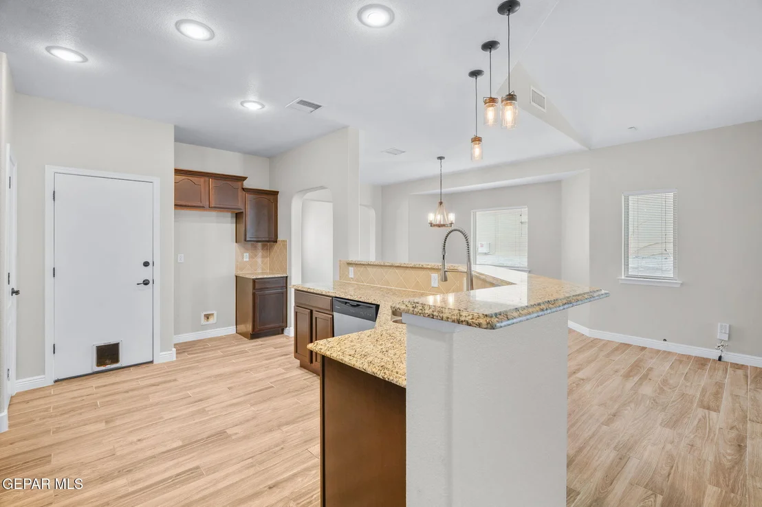 Photo of 14353 N CAVE Drive