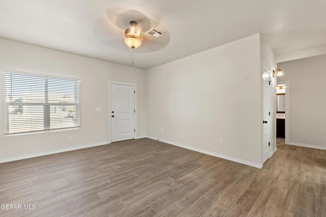 Photo of 325 Sand Gate Drive