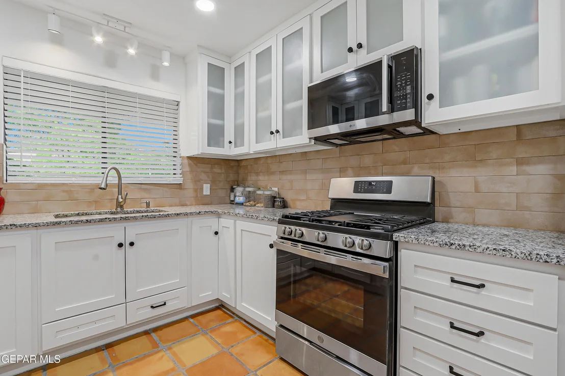 Photo of 4527 EMORY Road