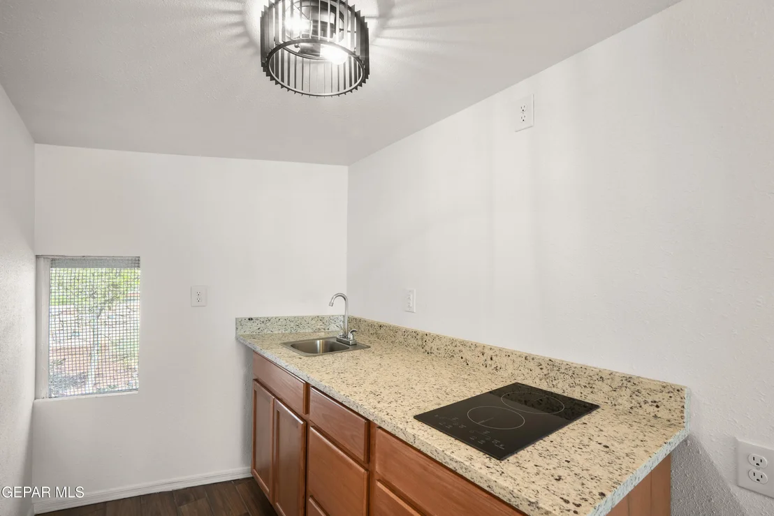 Photo of 1019 KELLY Way