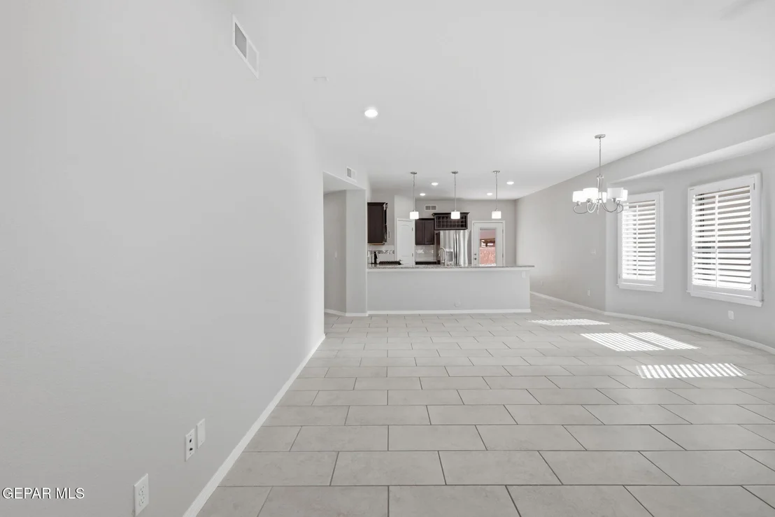 Photo of 220 ANGLESY Place