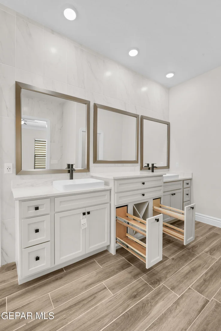 Photo of 13375 Jeff Winton Drive