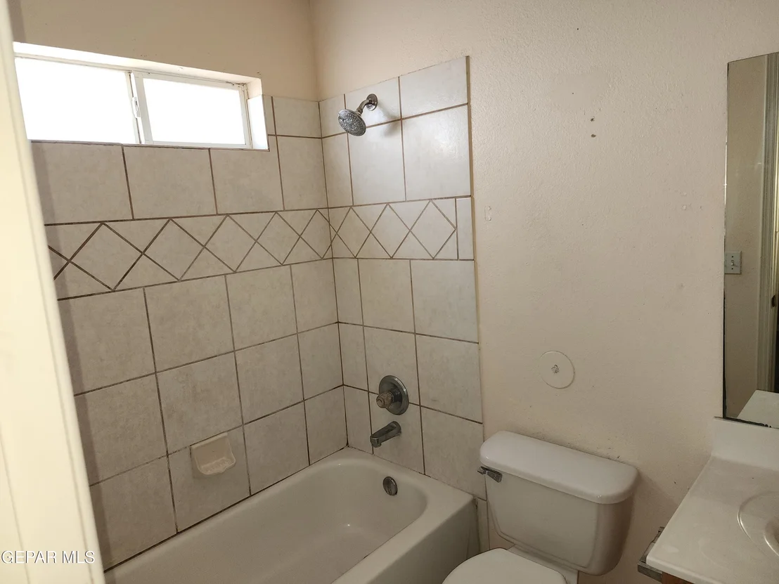 Photo of 6241 Kings Bridge Drive