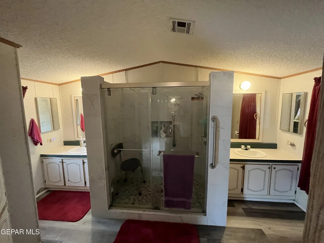 Photo of 14568 HENDRIK Drive