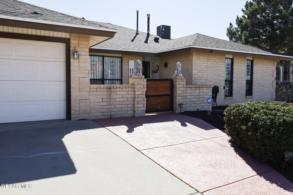 Photo of 614 BLUFF CANYON Circle